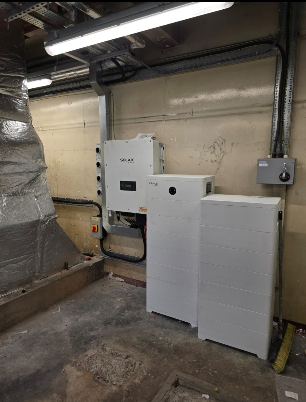 Smart home lighting and automation example